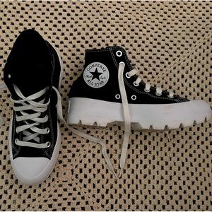 Chuck Taylor Allstar Lugged Converse